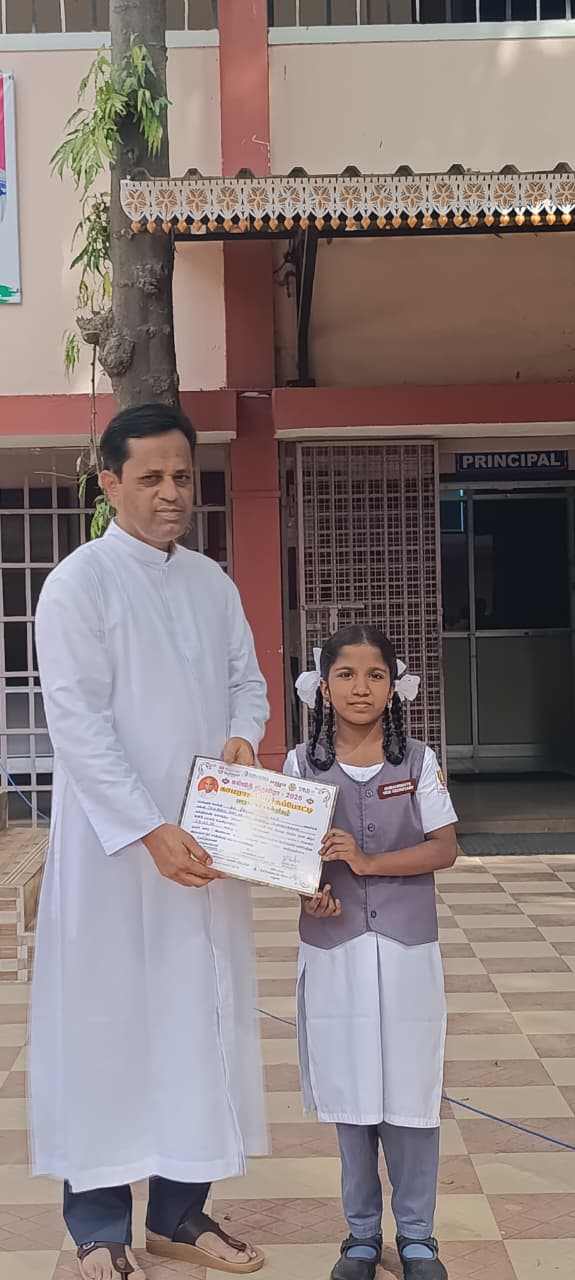 Kamarajar Speech Competition - Theresa of Class VIII